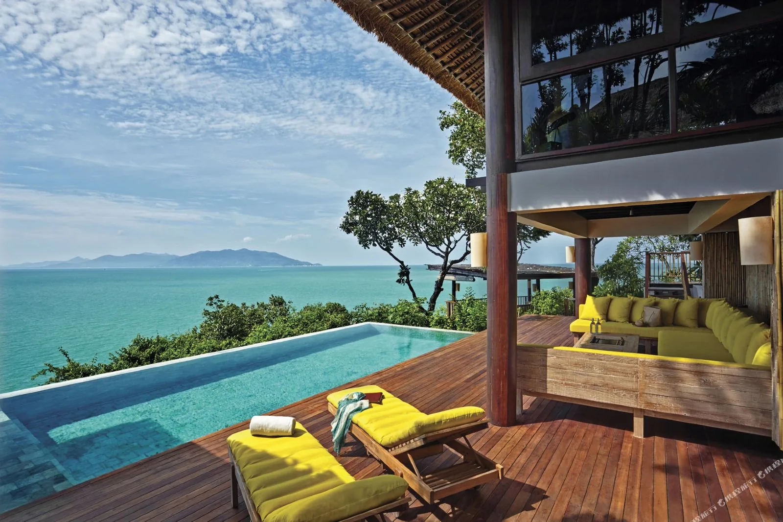 Six Senses Samui — villa sundeck with sea view
